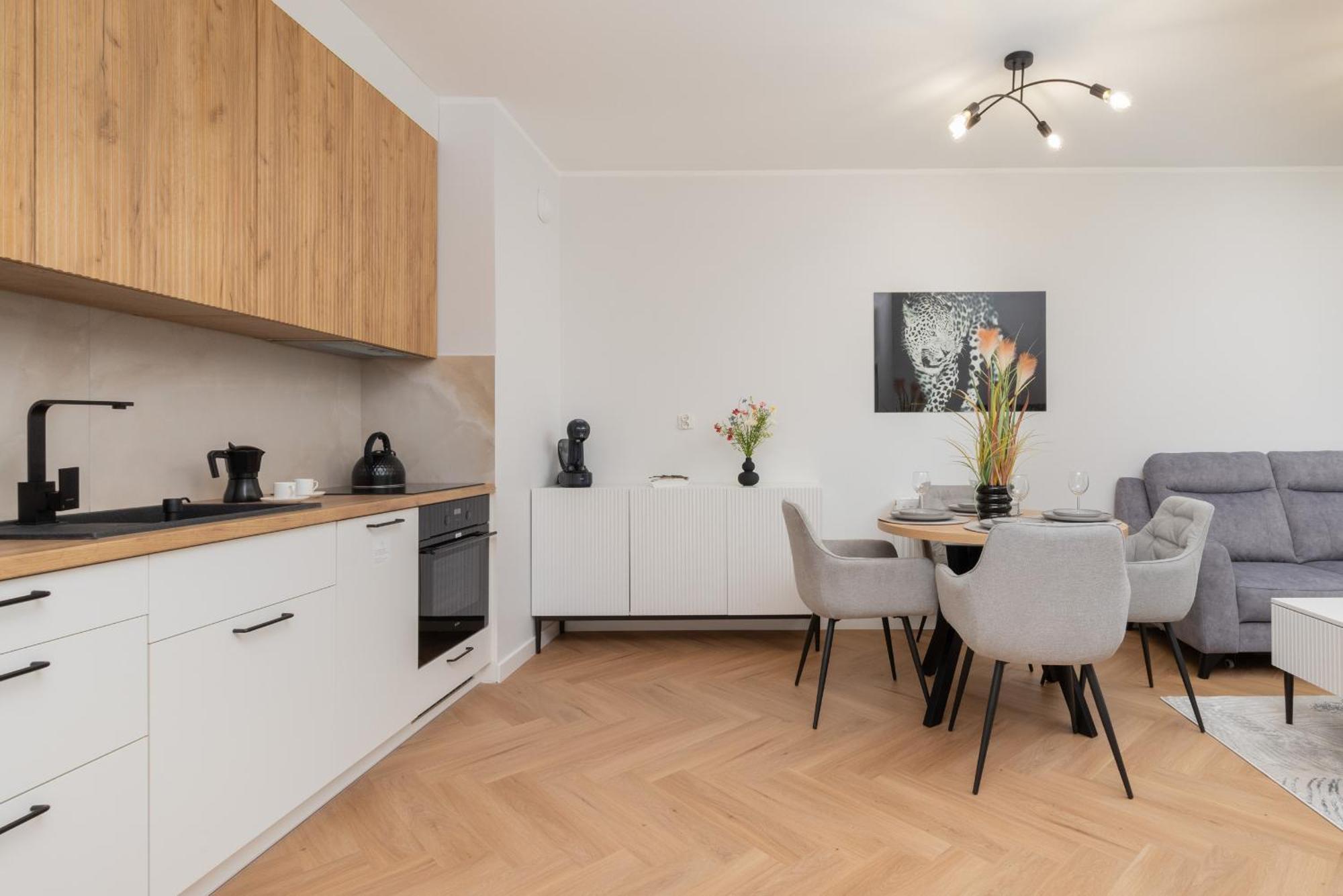 Nowa Letnica Comfortable Apartments With Balcony & Parking Gdansk By Noclegi Renters 외부 사진